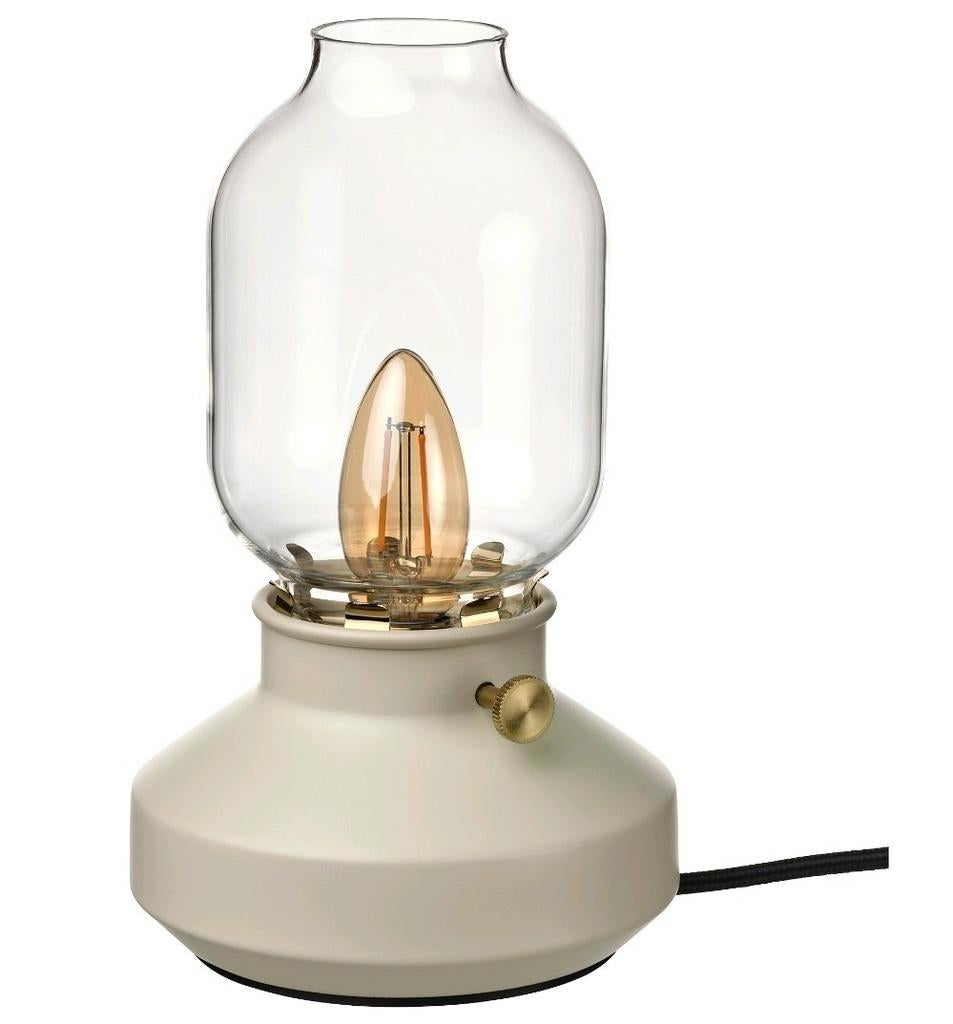 Tarnaby beige tafellamp ikea nieuw in doos, Huis en Inrichting, Lampen | Tafellampen, Nieuw, Minder dan 50 cm, Glas, Metaal, Ophalen of Verzenden