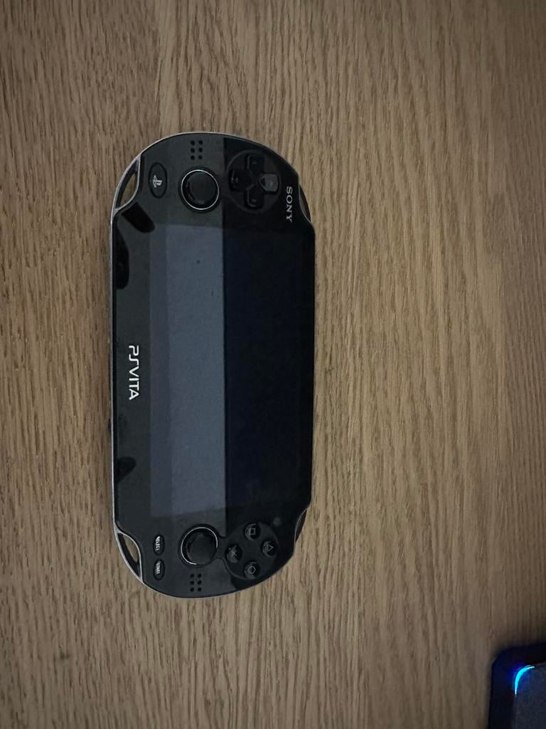 PS Vita PCH1004, 1 speler, Ophalen of Verzenden, Zo goed als nieuw