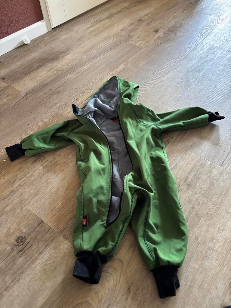 Groen softshell ielm pak voor baby's maat 80, Ophalen of Verzenden, Zo goed als nieuw, Jongetje of Meisje
