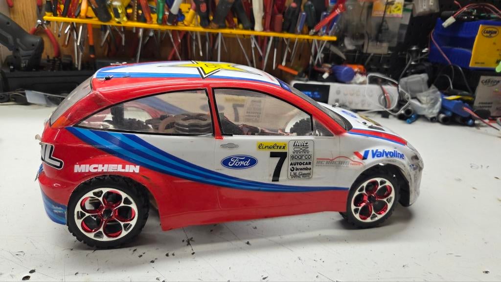 Te koop leuke protech, Hobby en Vrije tijd, Modelbouw | Radiografisch | Auto's, Gebruikt, Ophalen of Verzenden, Schaal 1:10, Auto onroad