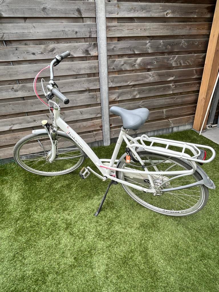 Batavus damesfiets in goede staat, Fietsen en Brommers, Fietsen | Dames | Damesfietsen, Ophalen, Versnellingen, Batavus, Trommelrem