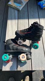 Zwarte Roller Skates met Kleurrijke Wielen, Overige merken, Gebruikt, Overige typen, Ophalen of Verzenden