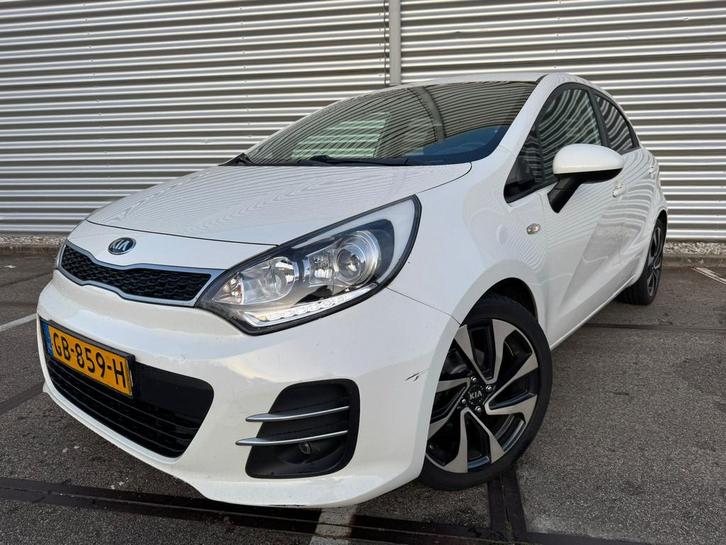 Kia Rio 1.2 I 5DRS 2015 Wit, Auto's, Kia, Particulier, Rio, Achteruitrijcamera, Airbags, Airconditioning, Alarm, Bluetooth, Centrale vergrendeling