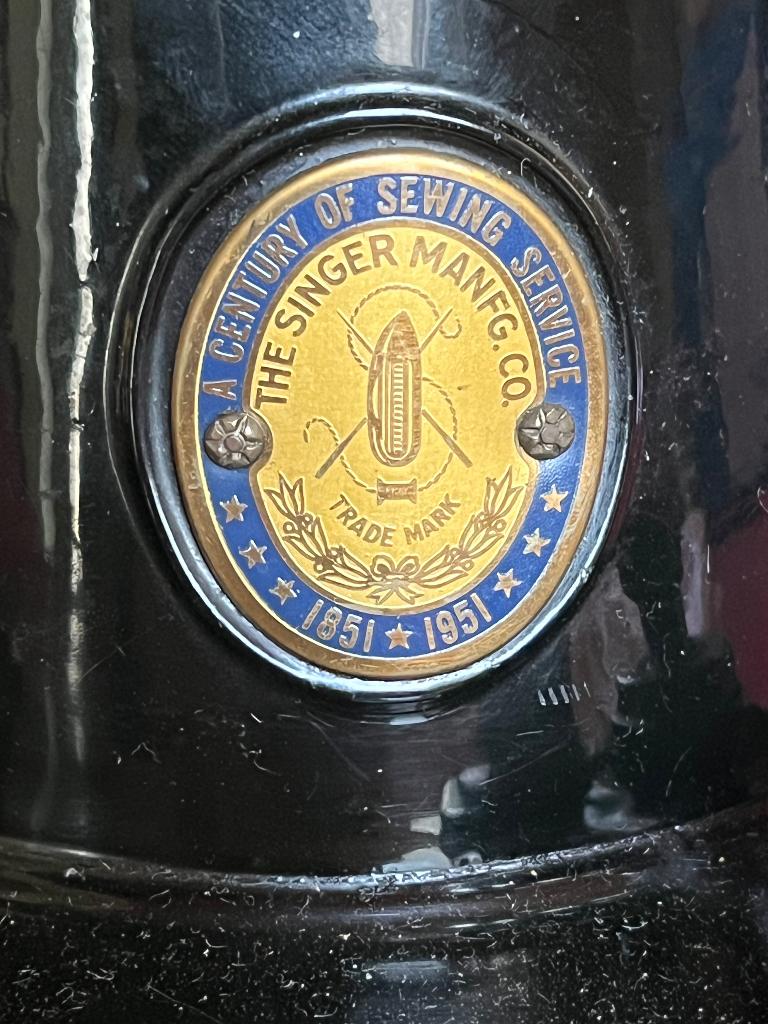 Singer Featherweight Centennial 1951 en zus van 1947, Ophalen