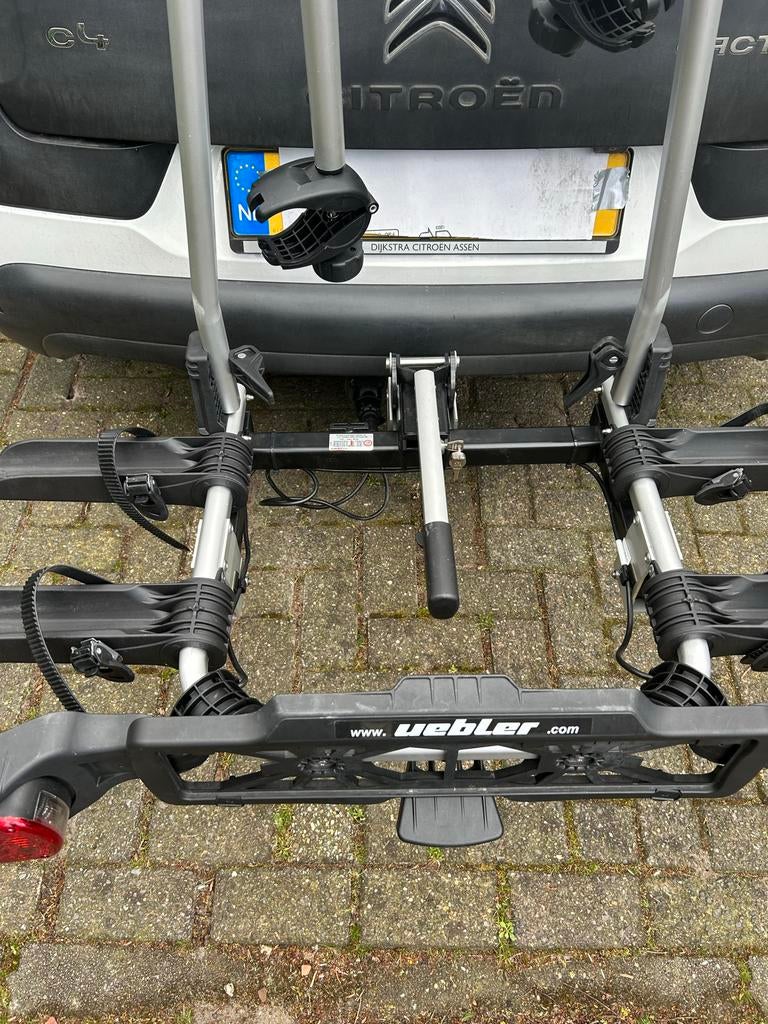 Uebler X21 nano fietsendrager, Auto diversen, Ophalen, Zo goed als nieuw, 2 fietsen, Trekhaakdrager
