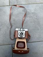 Vintage Agfa Isoly camera met Agnar lens en leren tas, Ophalen of Verzenden, Gebruikt, Compact, Overige Merken
