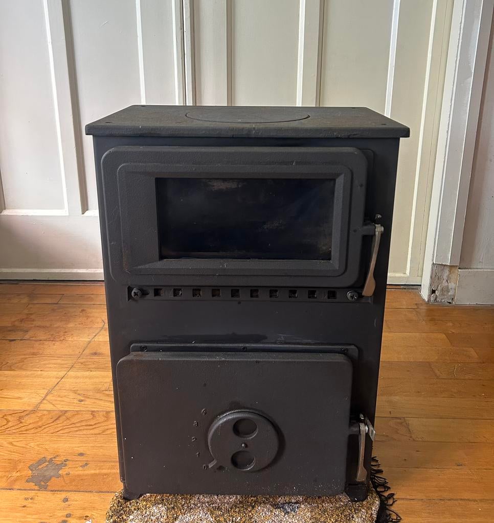 Robuuste Houtkachel merk Thorma, Ophalen, Gebruikt, Houtkachel, Vrijstaand