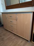 Gratis Dressoir MDF in goede staat 1 ste verdieping, Ophalen, Gebruikt, 150 tot 200 cm, Met lade(s)