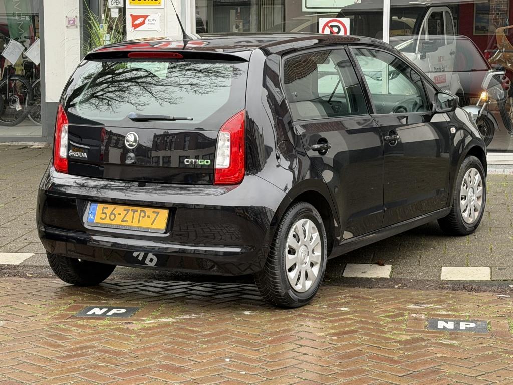 Skoda Citigo 1.0 Grt. Arctic (bj 2013), Auto's, Skoda, Voorwielaandrijving, Euro 5, 840 kg, Zwart