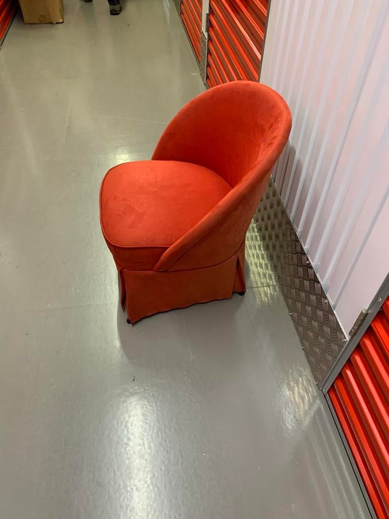 Rood vintage stoeltje, Ophalen