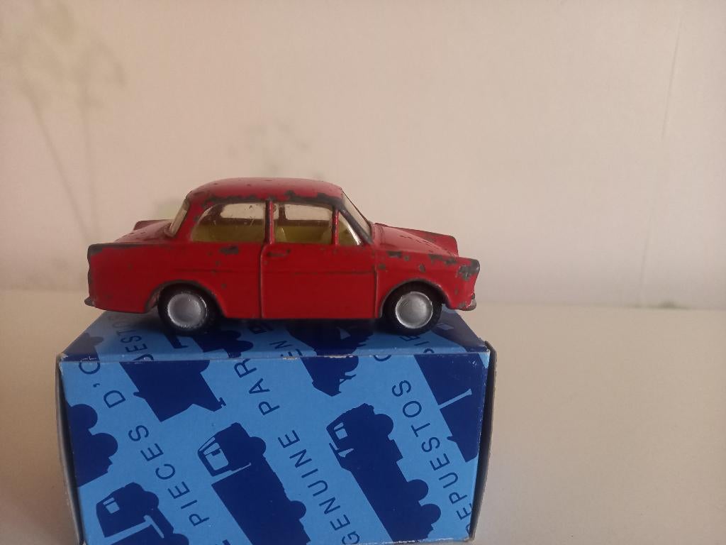 Daf 750 personenauto, Hobby en Vrije tijd, Modelauto's | 1:50, Ophalen of Verzenden, Gebruikt, Bus of Vrachtwagen, Tekno
