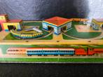 Vintage blikken treinstation met opwindmechanisme, Ophalen of Verzenden, Gebruikt