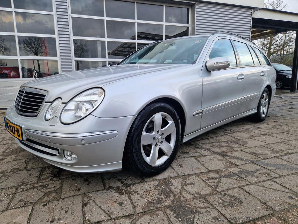 Mercedes-Benz E-klasse Combi 270 CDI Avantgarde, Auto's, Mercedes-Benz, Automaat, Achterwielaandrijving, Gebruikt, Zwart
