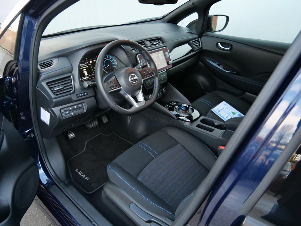 Nissan Leaf N-Connecta 39 kWh 150 Pk Automaat Navi / DAB / A, Auto's, Nissan, Stof, Gebruikt, Zwart, 150 pk