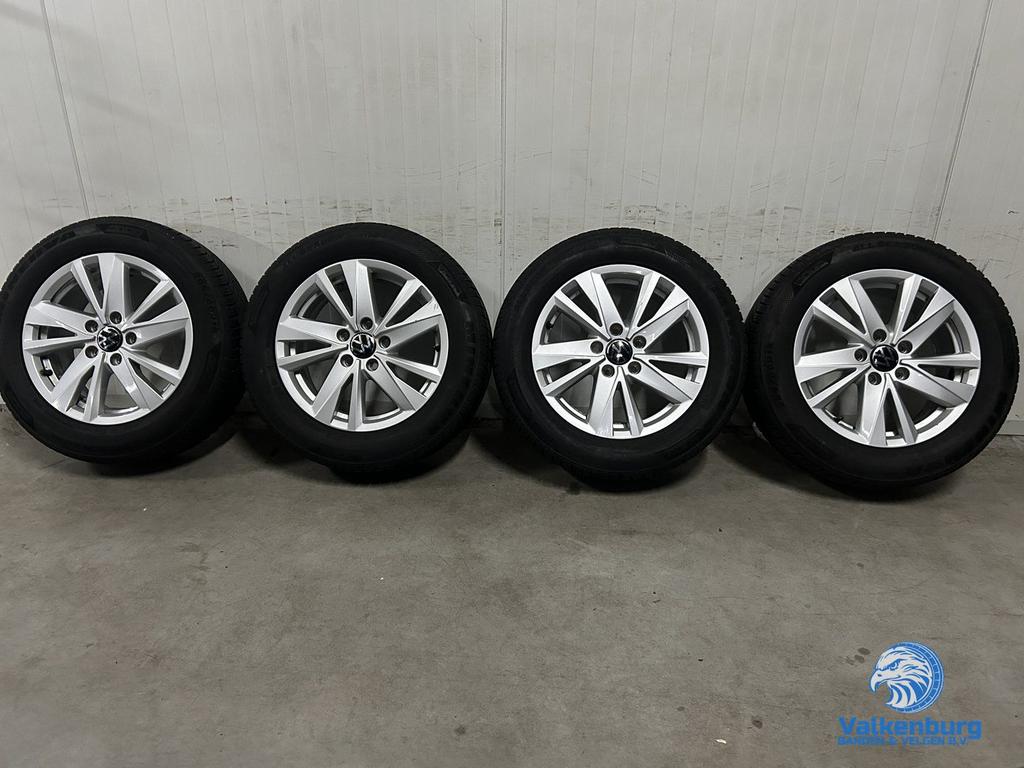 7mm! Originele VW Touran 5TA Karlstad 16 inch velgen 5x112 A, Gebruikt, -, Banden en Velgen, All Season