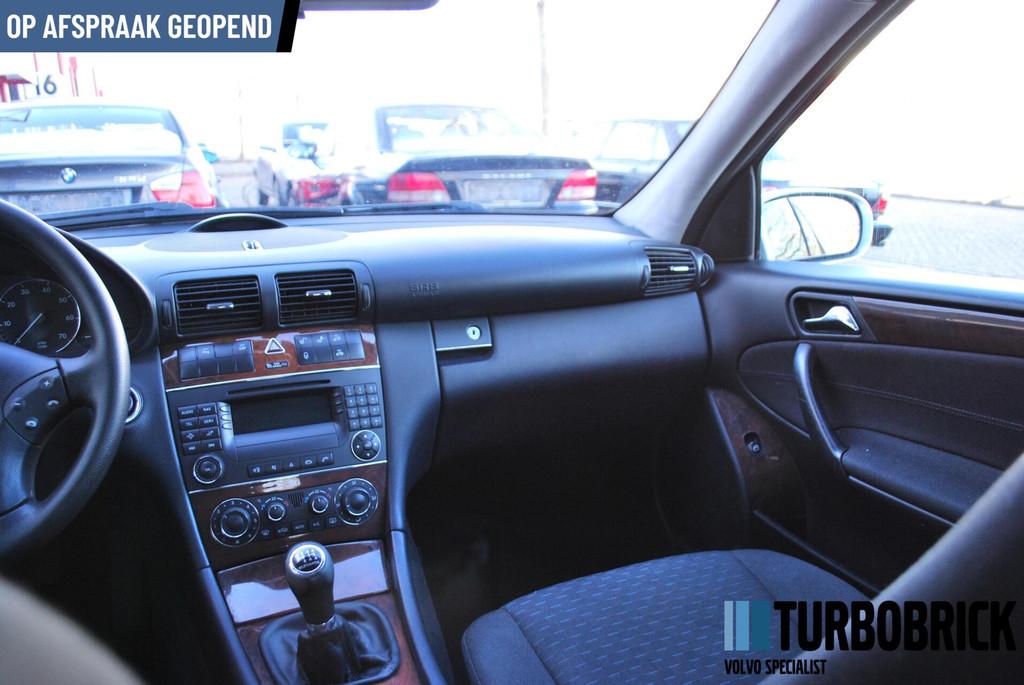 Mercedes C-klasse 180 K. Elegance |Clima|Cruise|Trekhaak|You, 1385 kg, Gebruikt, Zwart, Origineel Nederlands