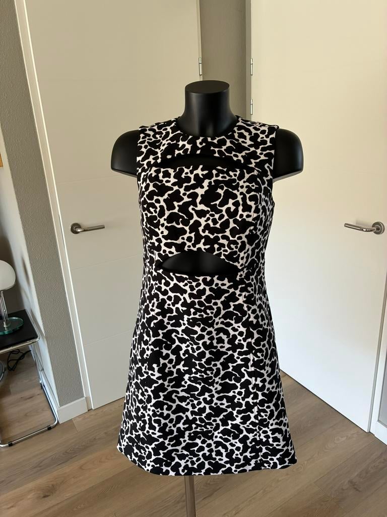 Michael Kors zwart wit jurkje maat S/36, Kleding | Dames, Jurken, Ophalen of Verzenden, Zo goed als nieuw, Maat 36 (S), Boven de knie