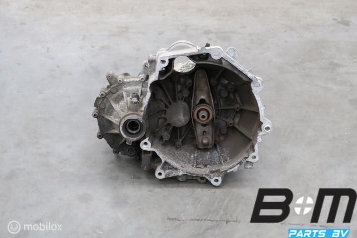 Handgeschakelde 5 - bak NZD VW Up! 0CF300043P, Gebruikt