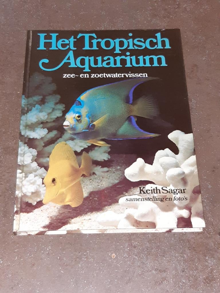Het tropisch aquarium zee en zoetwatervissen, Boeken, Ophalen of Verzenden, Gelezen, Katten