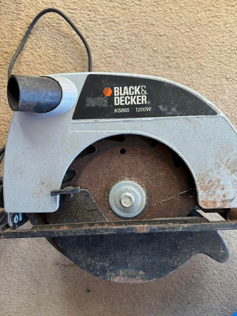 Cirkelzaag black & decker, Doe-het-zelf en Verbouw, Gereedschap | Zaagmachines, Gebruikt, Cirkelzaag, Ophalen of Verzenden, 30 tot 70 mm