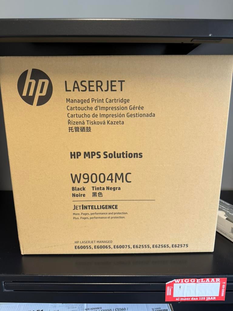 HP W9004MC Black Toner – NIEUW in doos (LaserJet), Ophalen of Verzenden, Nieuw, Toner