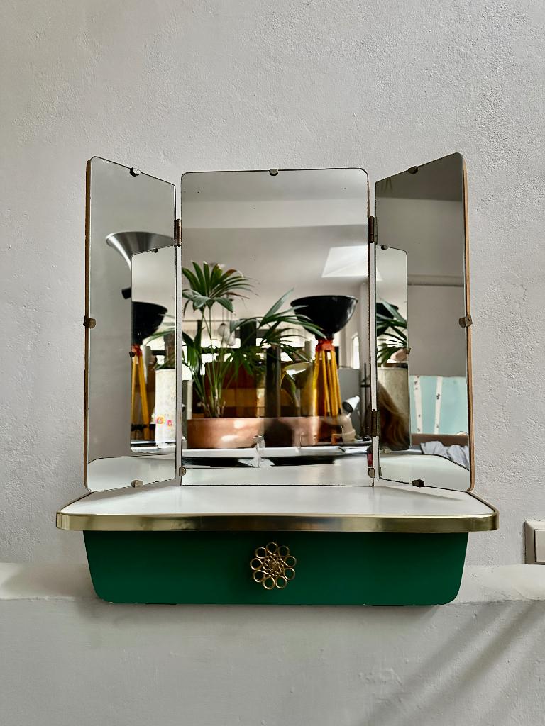 Brocante, antiek, vintage wandspiegel met klepje en planchet, Antiek en Kunst, Ophalen