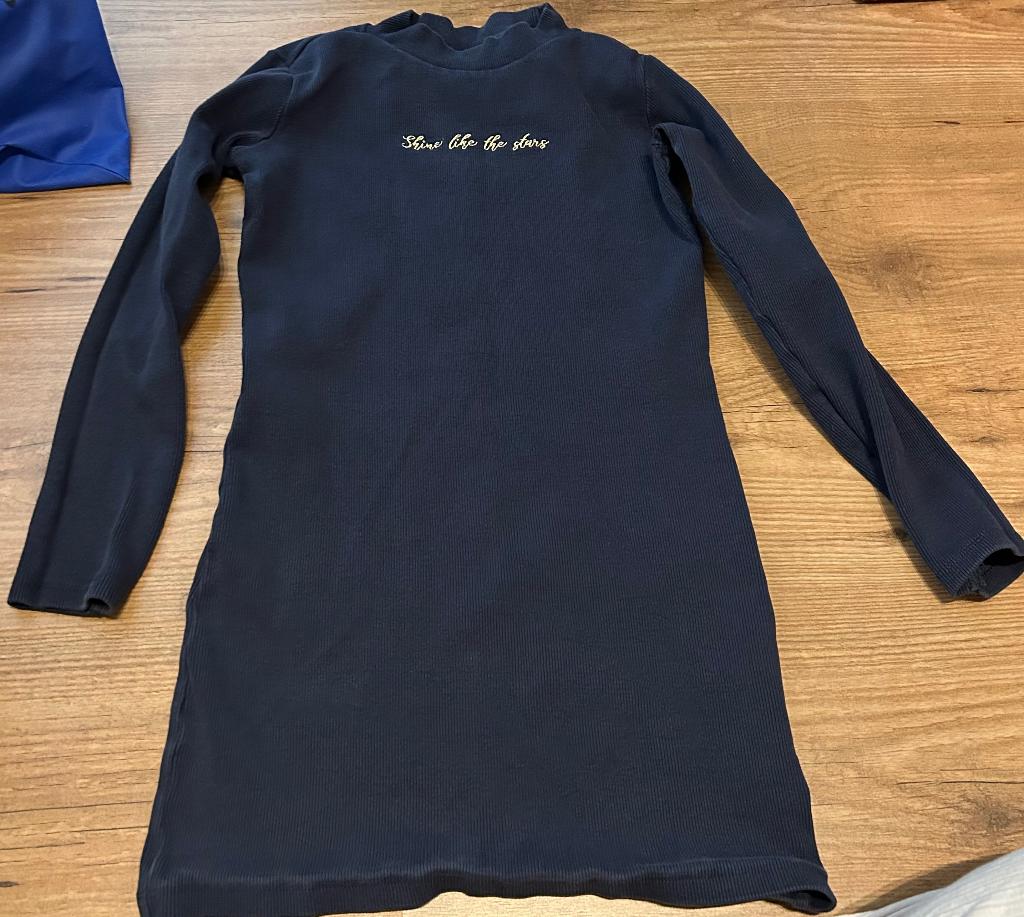 Jurk of 2-delig pak meisje, Kinderen en Baby's, Kinderkleding | Maat 140, Ophalen of Verzenden, Zo goed als nieuw, Meisje, Jurk of Rok