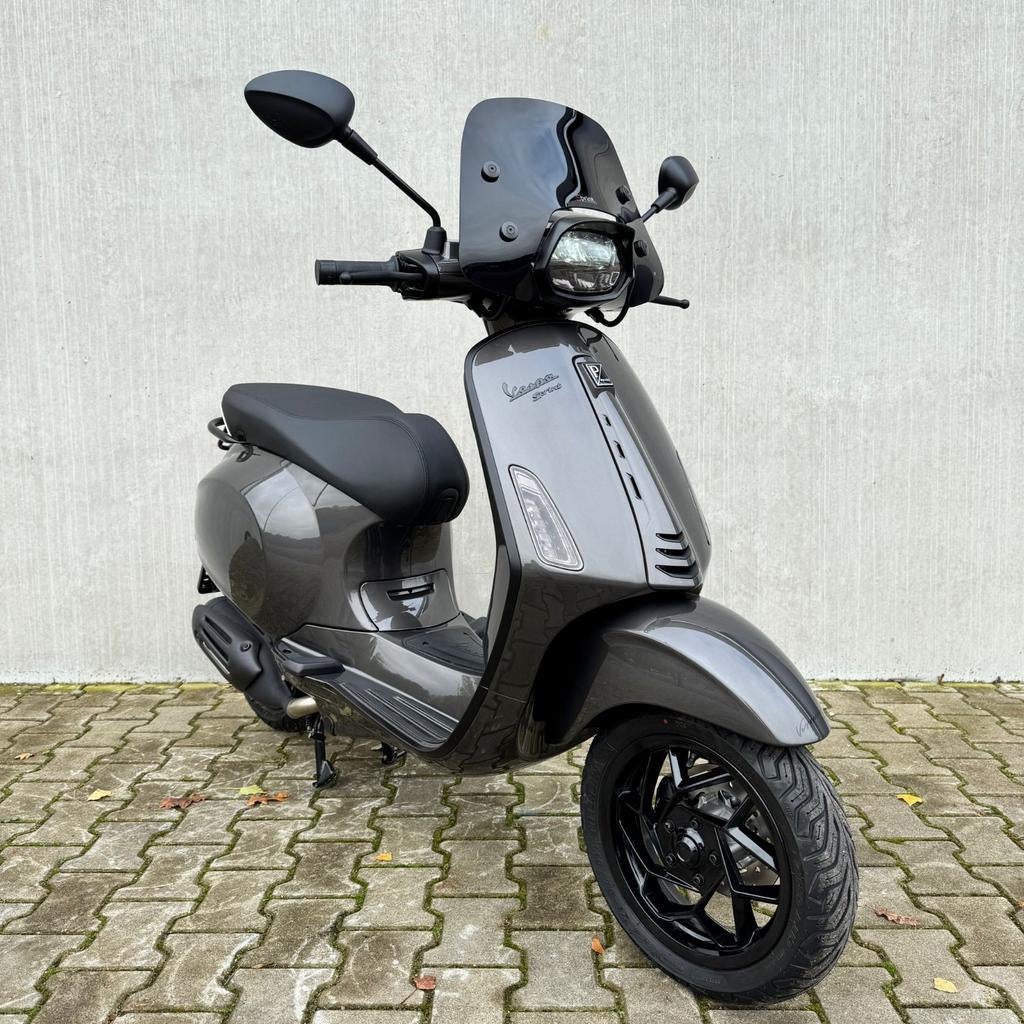 Vespa Sprint Opknapper Gezocht!, Fietsen en Brommers, Scooters | Vespa, Ophalen, Gebruikt, Benzine