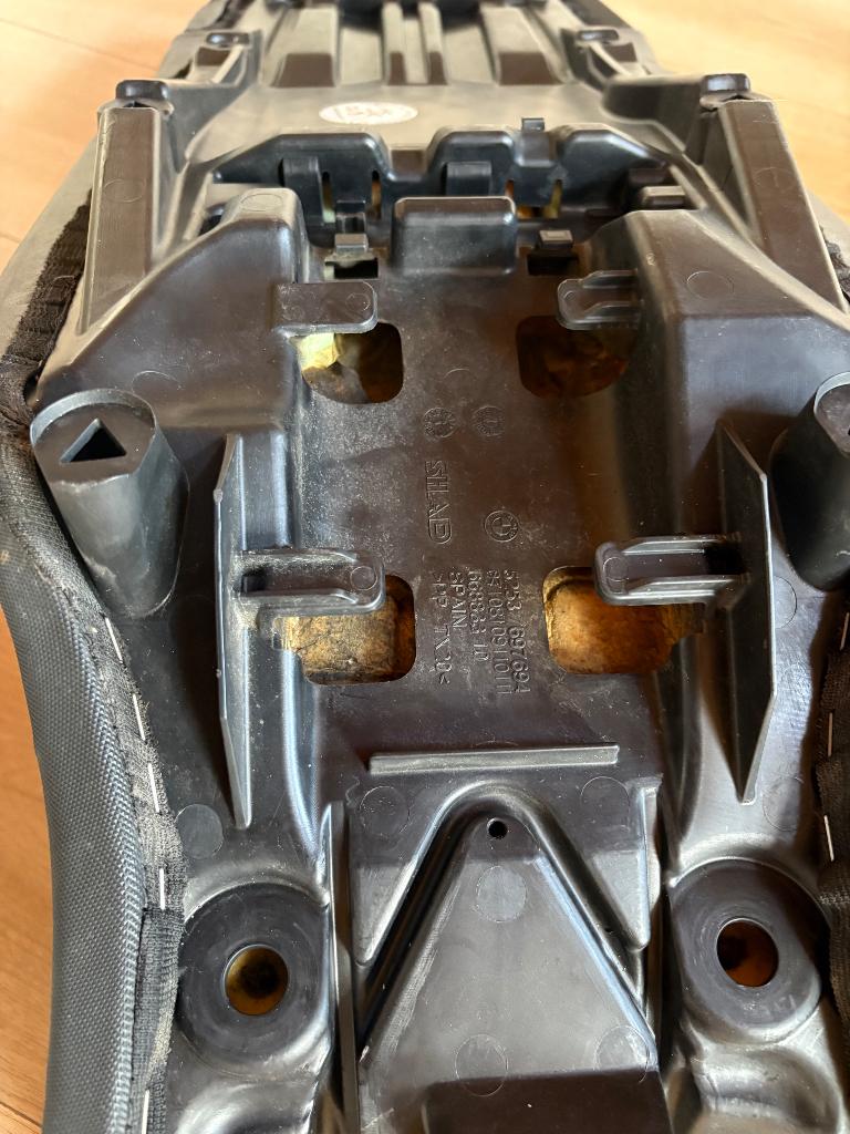 Zadel BMW GS 650 f, scheur in bekleding, Ophalen, Gebruikt