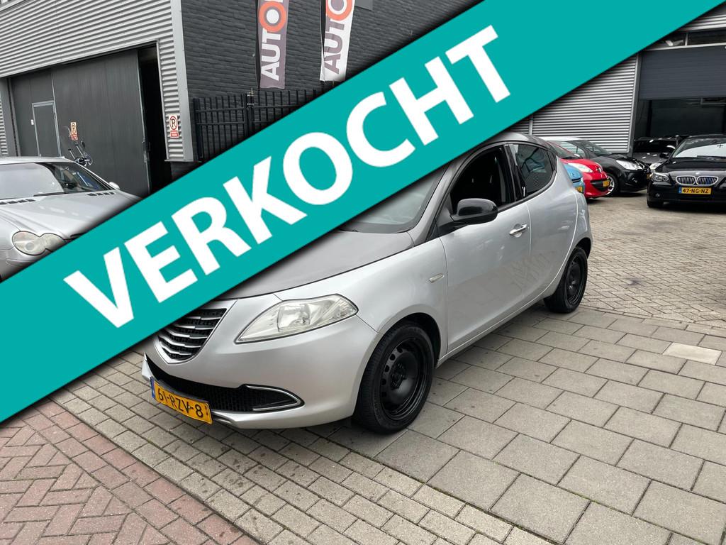 Lancia Ypsilon 0.9 TwinAir Silver Airco NAP APK 1 Jaar, Auto's, Lancia, Voorwielaandrijving, Euro 5, 86 pk, Gebruikt