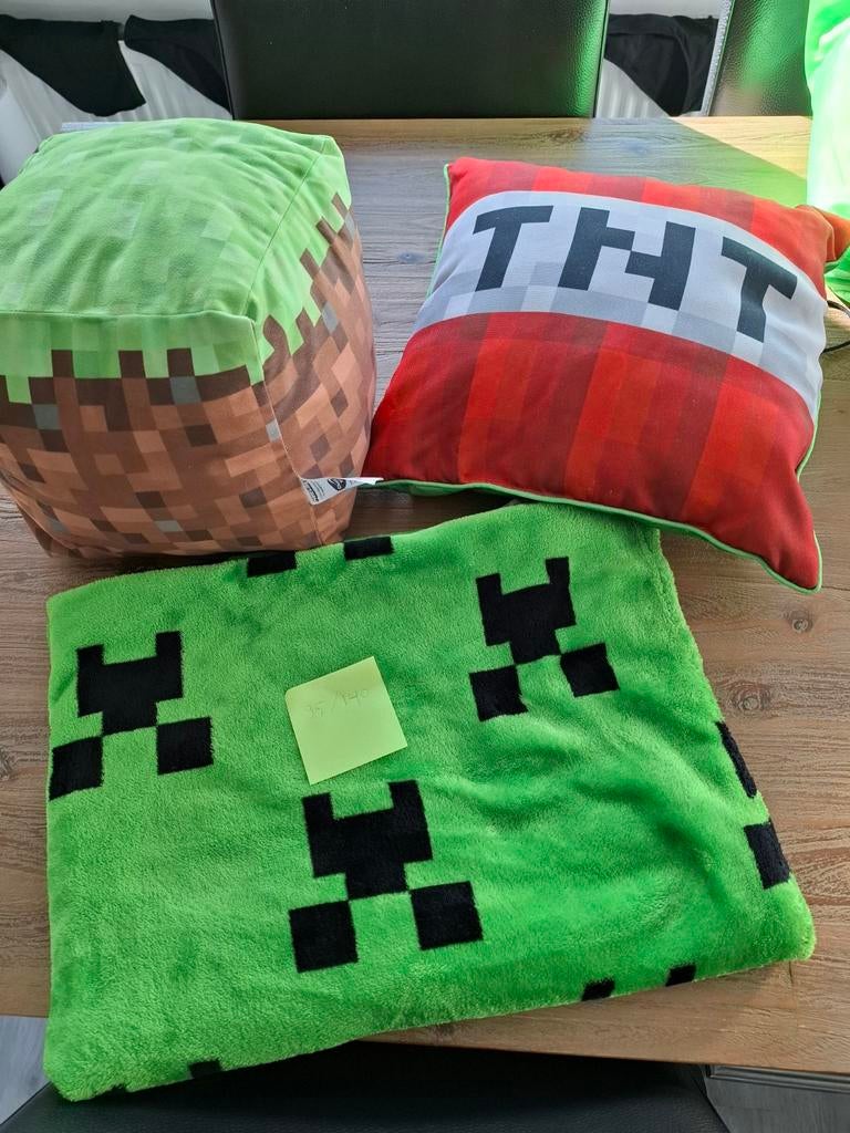 Minecraft Kussen en Deken Set - Creeper, TNT, Grasblok, Ophalen, Zo goed als nieuw, Groen, Overige vormen