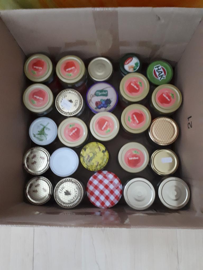 25 potten om uw zelfgemaakte jam in te doen, Ophalen