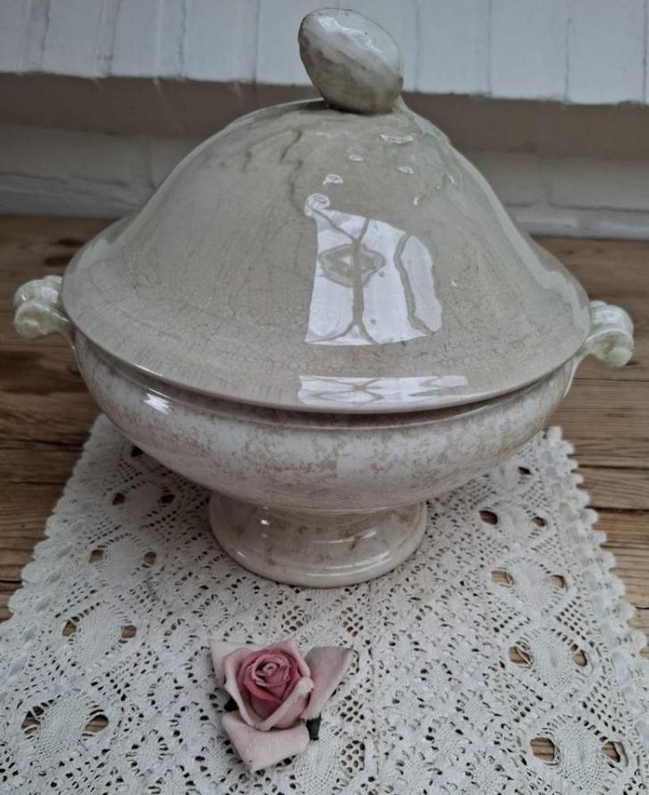 Antieke Franse beboterde terrine, Opaque Luneville, Ophalen of Verzenden