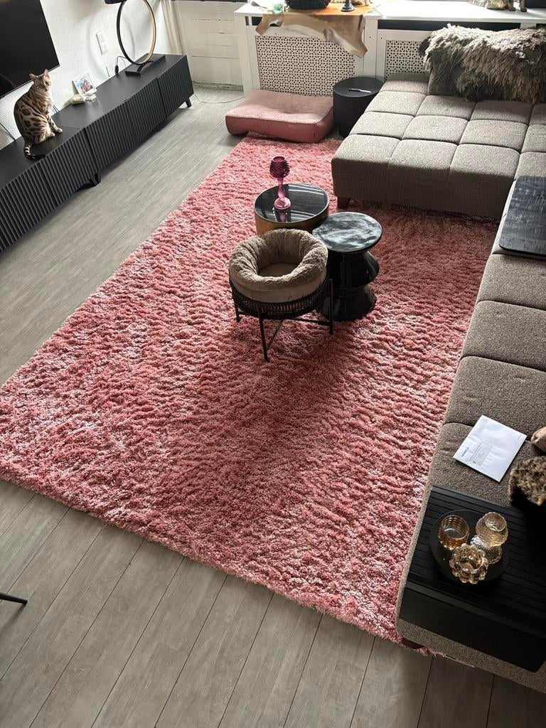 Oud roze hoogpolig vloerkleed, Overige kleuren, Ophalen of Verzenden, Zo goed als nieuw, 200 cm of meer
