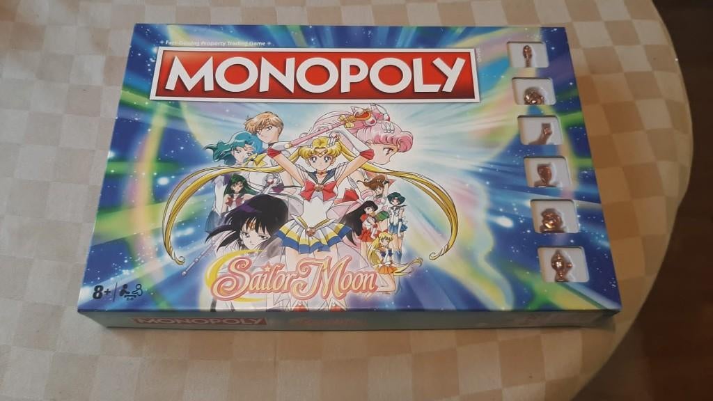 bordspel nieuw anime Monopoly Sailormoon Monopolie Sailor Mo, Vijf spelers of meer, Ophalen of Verzenden, Nieuw, Monopoly