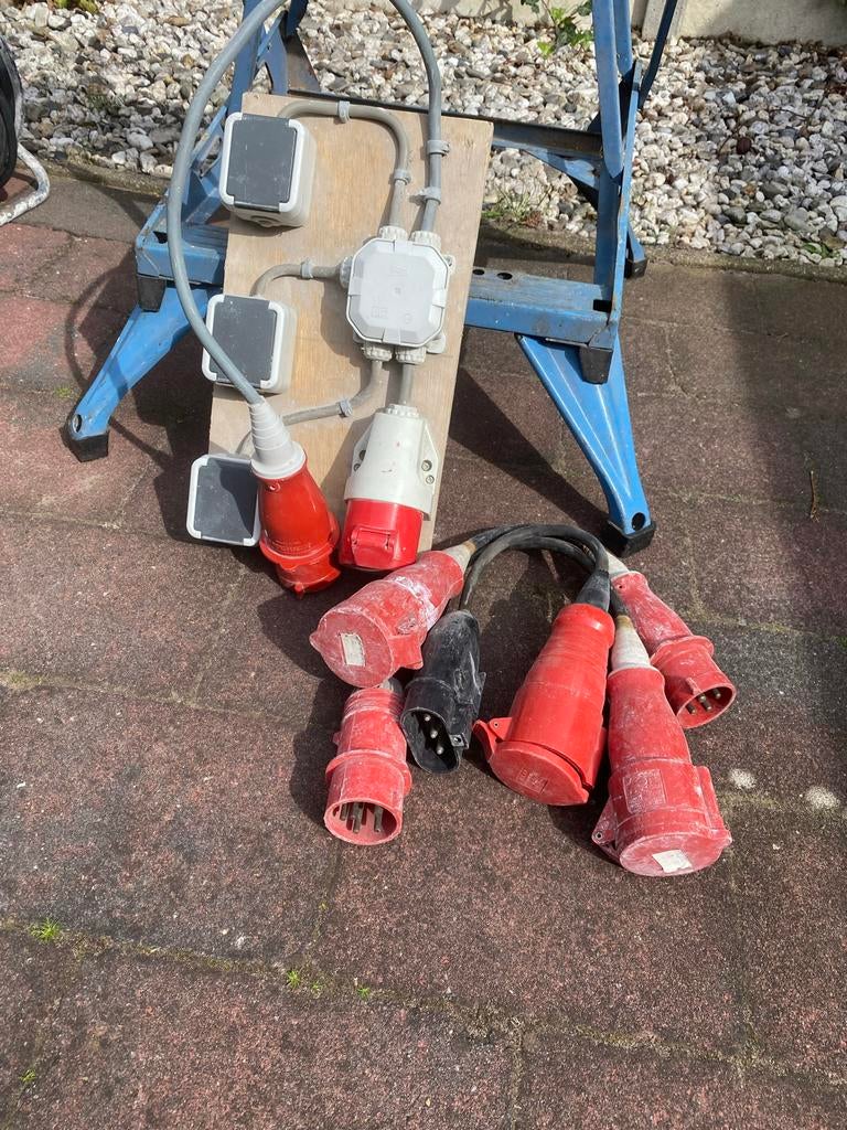Stroomkast met diverse 380V stekkers en stopcontacten, Doe-het-zelf en Verbouw, Elektra en Kabels, Ophalen, Gebruikt, Overige typen