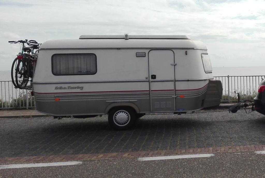 Eriba Triton BS 1994, Caravans en Kamperen, Caravans, Particulier, tot en met 3, 500 - 750 kg, Standaardzit, Eriba, 2 aparte bedden