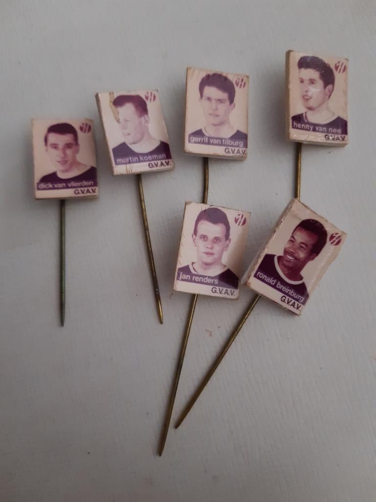 6 Speldjes G.V.A.V, Ophalen of Verzenden, Zo goed als nieuw, Sport, Speldje of Pin