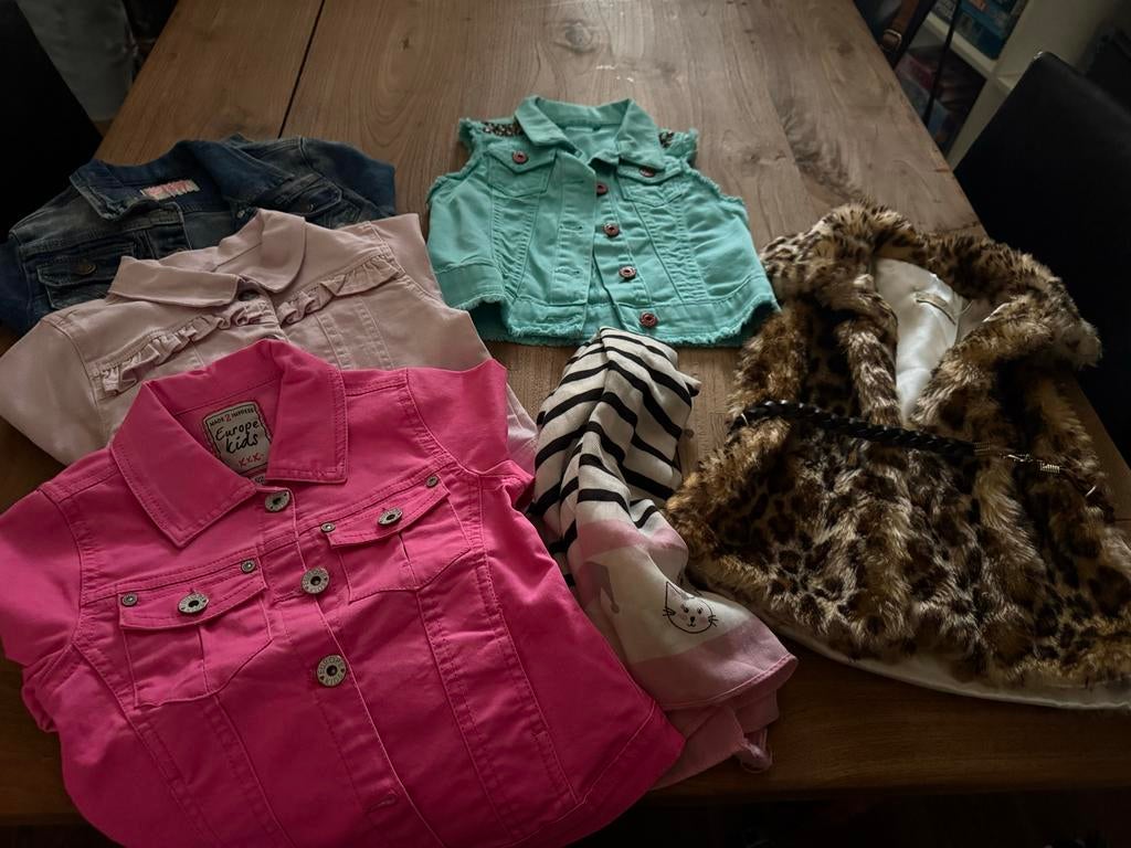 Groot kledingpakket meisje 122/128 - 50+ nette stuks, Kinderen en Baby's, Ophalen of Verzenden, Gebruikt, Maat 128