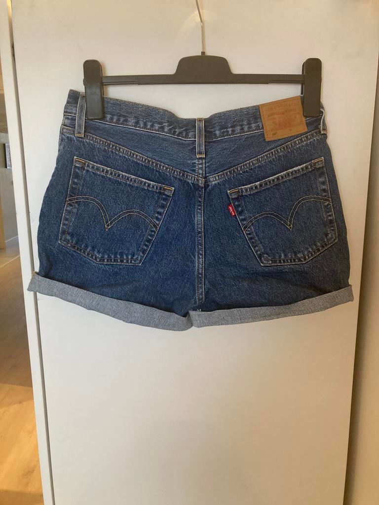 Levi’s short maat S, Ophalen of Verzenden, Gedragen, Blauw, W28 - W29 (confectie 36)