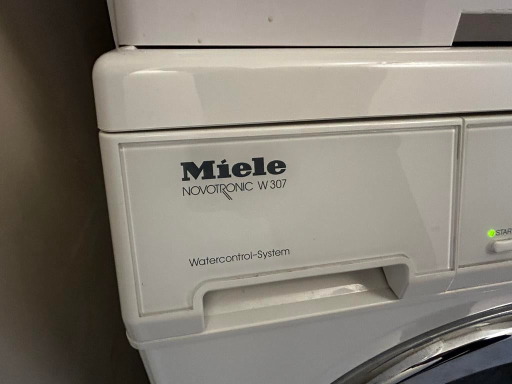 Miele wasmachine in zeer goede staat, Witgoed en Apparatuur, Wasdrogers, 6 tot 8 kg, Ophalen of Verzenden, Zo goed als nieuw, 85 tot 90 cm