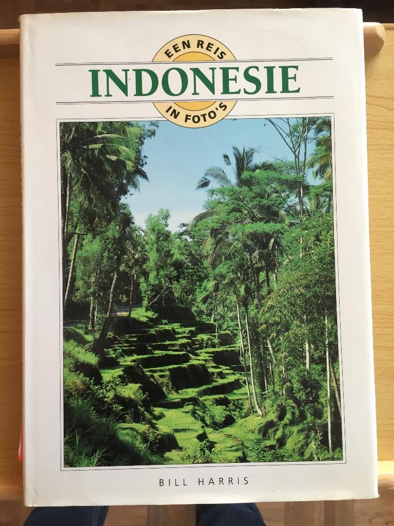 Indonesië: een reis in foto’s, Boeken, Ophalen of Verzenden, Gelezen, Bill Harris