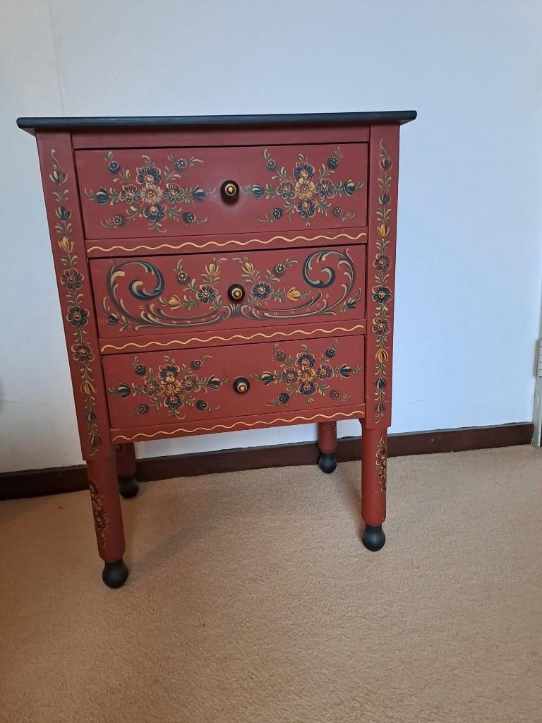 Nachtkastje, Roosje Hindeloopen, Ophalen, Gebruikt, 50 tot 100 cm, 3 of 4 laden