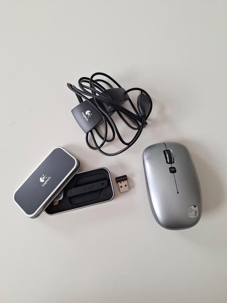 Logitech draadloze muis, Computers en Software, Muizen, Zo goed als nieuw, Muis, Draadloos, Ophalen of Verzenden