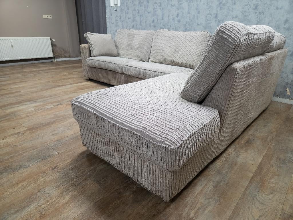 Zeer Mooi Beige Ribstof Hoekbank, Huis en Inrichting, Banken | Bankstellen, Info@banxtel.nl, Gebruikt, Hoekbank, Ophalen of Verzenden