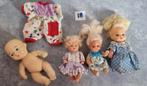 Vier kleine popjes. Barbie babys kinderen merkloos, lief! Zi, Ophalen of Verzenden, Gebruikt, Poppenhuis