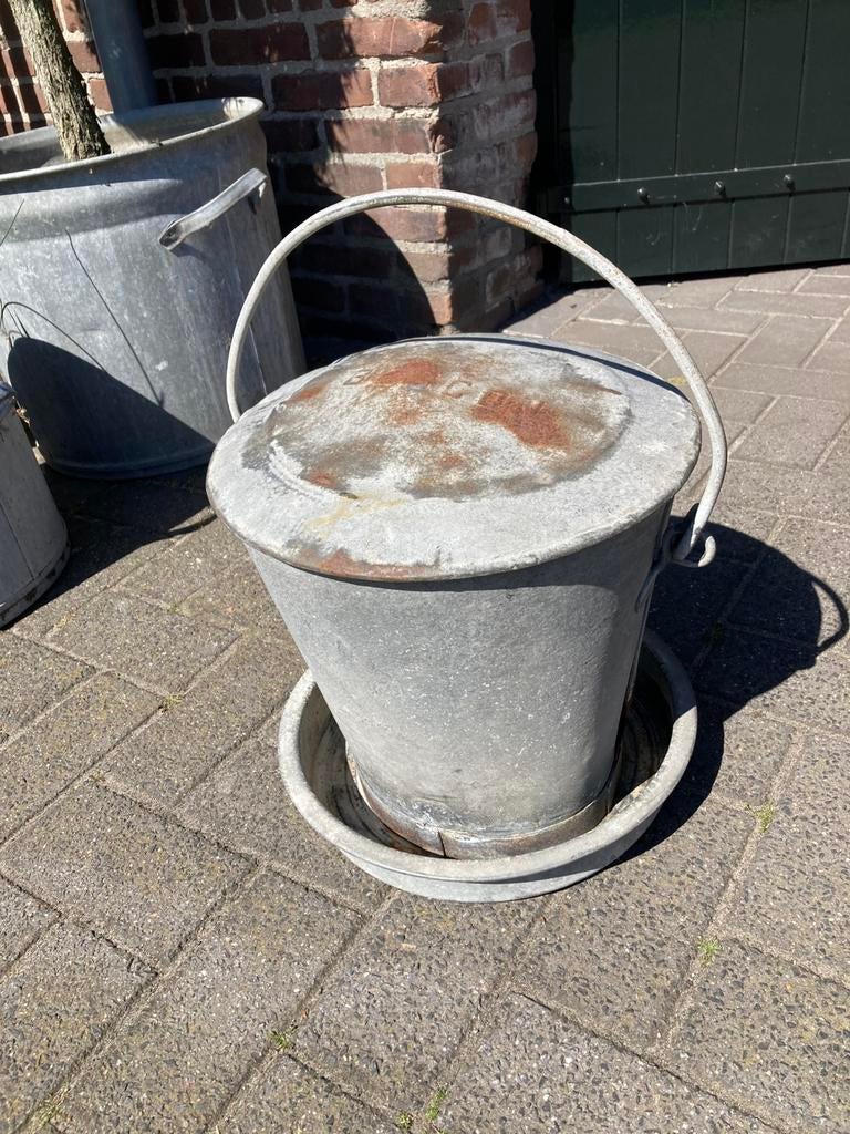 Brocante oude verzinkte voeremmer, Ophalen, Gebruikt