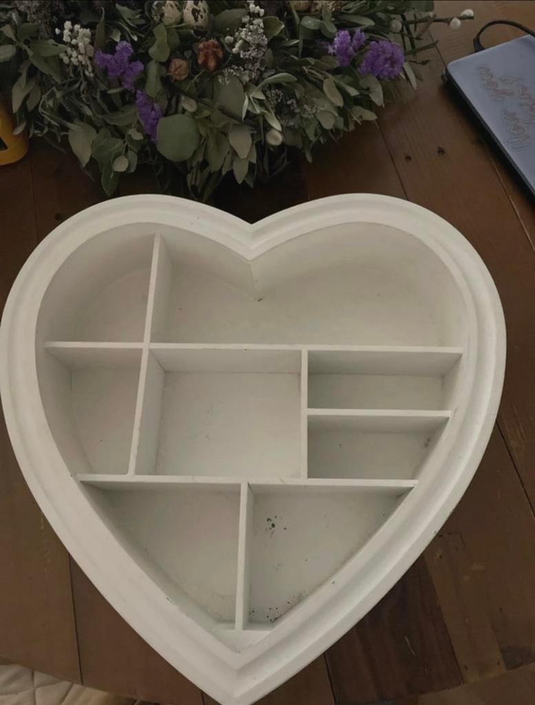 Hartvormige Letterbak voor aan de muur, Ophalen of Verzenden, Gebruikt