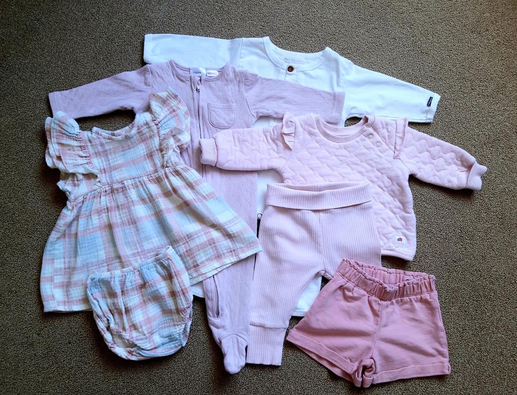 Baby kledingpakket voor meisjes maat 68cm., Overige typen, Meisje, Ophalen of Verzenden, Zo goed als nieuw