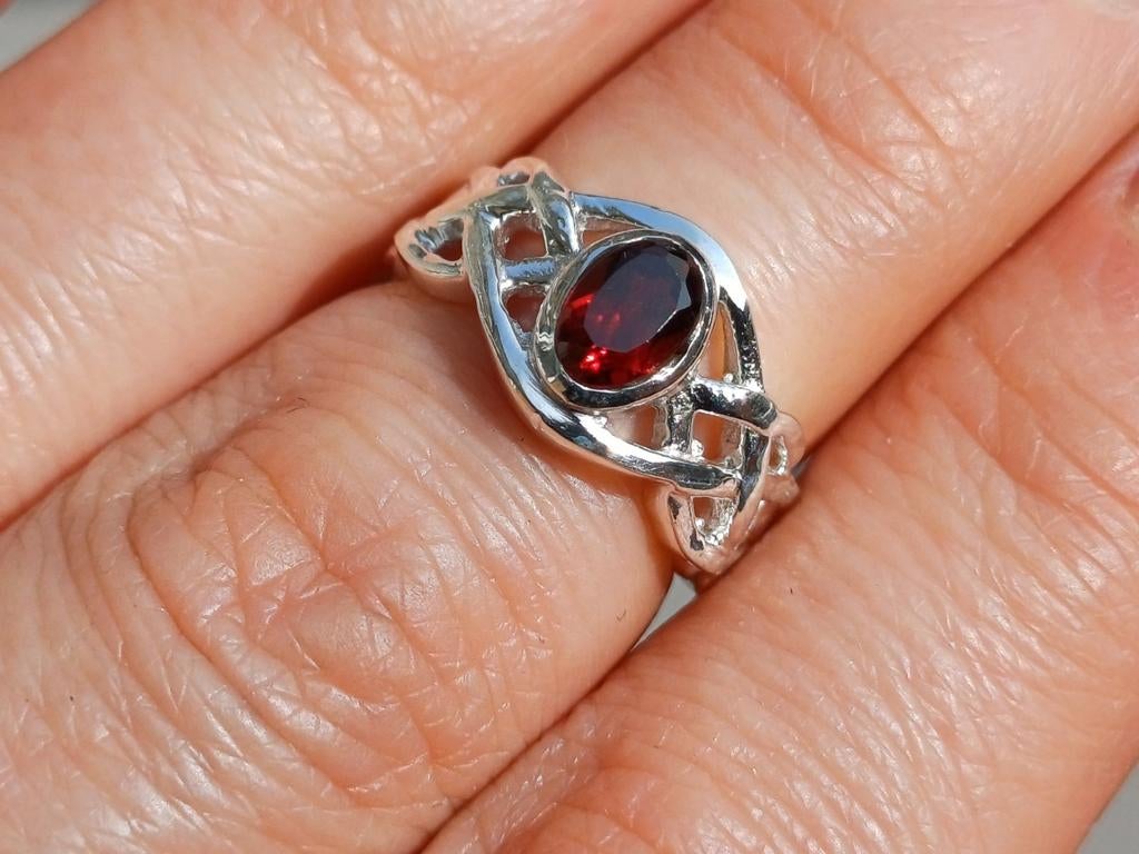 Vanoli 925 zilveren ring met granaat maat 15, Daiva1973@hotmail.com, Vanoli, Amsterdam, Nieuw